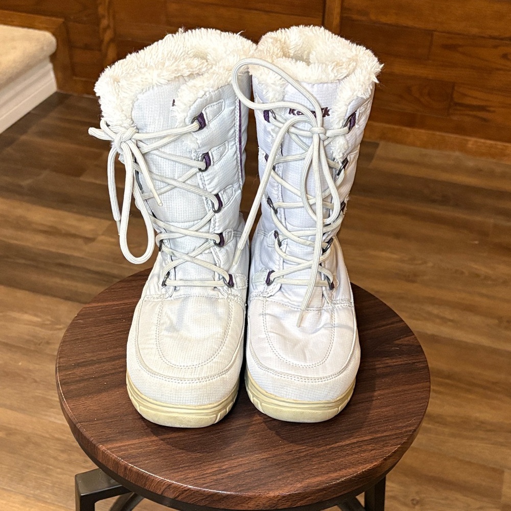 Kamik Women's White Winter Boots with Cream Lining
